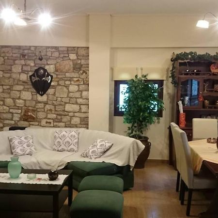 Villa Ria Калаврита Экстерьер фото